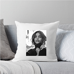 Leading Lady Jenna Coleman Pillows Cover