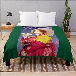 Jennifer Coolidge Korean Throw Blanket
