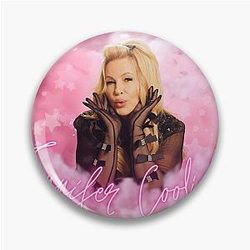 Icon Behavior Jennifer Coolidge