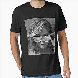 Jennifer Lopez Essential T-Shirt