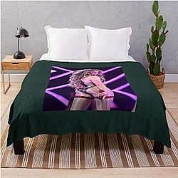 Jennifer Lopez Throw Blanket