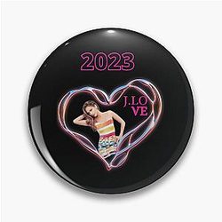 Jennifer Lopez T-Shirts Pin