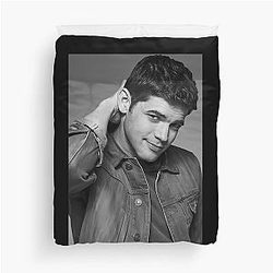 Jeremy Jordan Duvet