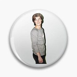 Joe Keery in the modeling industry, particularly in the pin up genre.