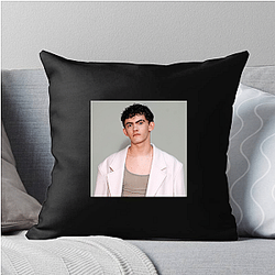 Screen Heartthrob Joe Locke Pillows Cover
