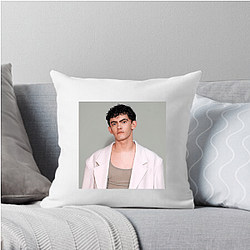 Screen Heartthrob Joe Locke Pillows Cover