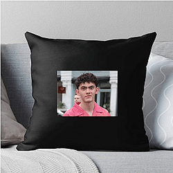 Legendary Actor Joe Locke Pillows Cover