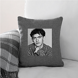 Versatile Actor Joe Locke Pillows Cover