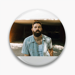 Jordan Davis is known for blending pop and soul into his music Jordan Davis Pins