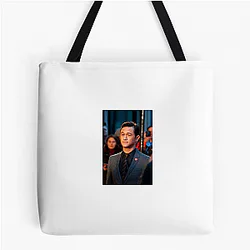 Academy Award Winner Joseph Gordon Levitt Bags