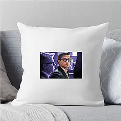 Versatile Actor Joseph Gordon Levitt Pillows Cover