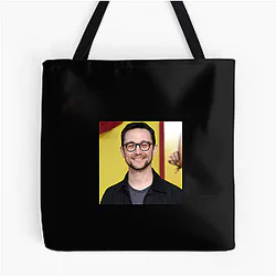 Legendary Actor Joseph Gordon Levitt Bags