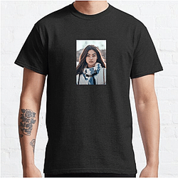 Style Icon Jung Ho Yeon T-Shirts