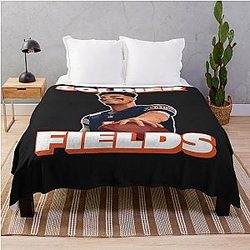 Soldier Fields Justin Fields Chicago Bears Classic T-Shirt Throw Blanket