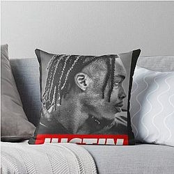 Justin Jefferson Throw Pillow