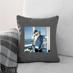 Justin Quiles does Latin Trap Justin Quiles Pillows Cover