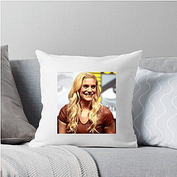 Leading Lady Katee Sackhoff Pillows Cover