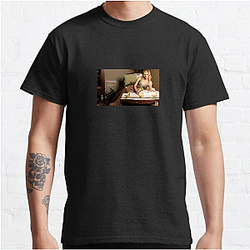 Hollywood Starlet Katee Sackhoff T-Shirts