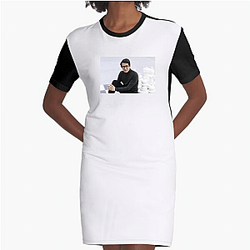 Box Office King Ke Huy Quan Dresses
