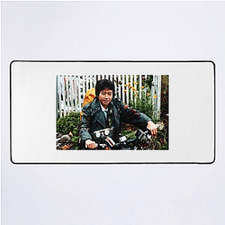Breakout Star Ke Huy Quan Mouse Pads