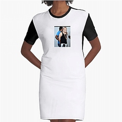 Kendo Kaponi is a lyricist Kendo Kaponi Dresses