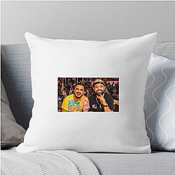 Story Hub La Cotorrisa Pillows Cover
