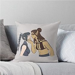 Baldur's Gate 3 Laezal x Shadowheart Throw Pillow