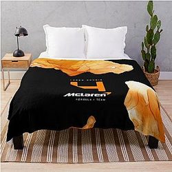 Minimalistic Lando Norris marble effect Black throw blanket
