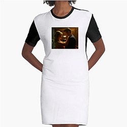 Last Night in Soho's plot is about a fashion student Last Night In Soho Dresses