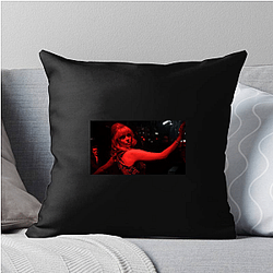 Last Night in Soho is a stylish and unsettling film Last Night In Soho Pillows Cover