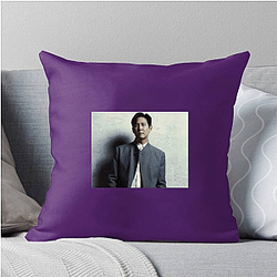 Academy Award Winner Lee Jung Jae Pillows Cover