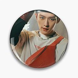 Lee Min Ho Stray Kids Maniac Mag Pin