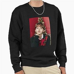 Lee Min Ho Lee Know Stray Kids Christmas Eve MAG Pullover Sweatshirt