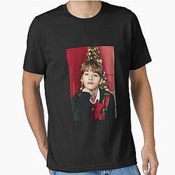 Lee Min Ho Stray Kids Christmas MAG Essential T-Shirt
