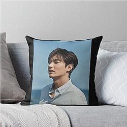 Lee Min Ho V4 Throw Pillow