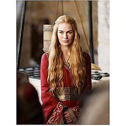 GOT TV Series 2011 8 Inch x 10 Inch Photo Lena Headey in Red Gold Dress kneeling