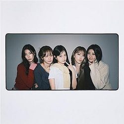 LE SSERAFIM KPOP Desk Mat