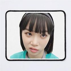 Chaewon LE SSERAFIM Mouse Pad