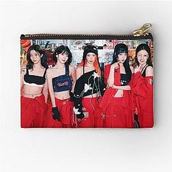 LE SSERAFIM Zipper Pouch