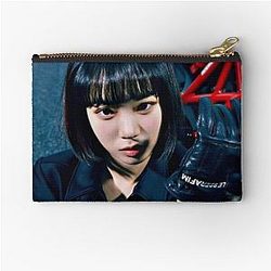 Le Sserafim - Kim Chae-Won Zipper Pouch
