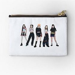 LE SSERAFIM Antifragile Digital Illustration Zipper Pouch
