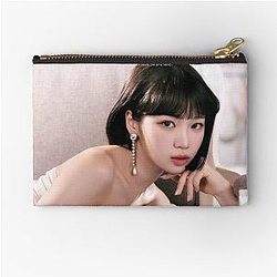 LE SSERAFIM Chae Won Zipper Pouch