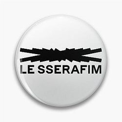 Le Sserafim Pin