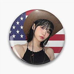 Chae-won US Flag Sserafim Pin