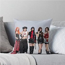 LE SSERAFIM SPOTTED PILLOW