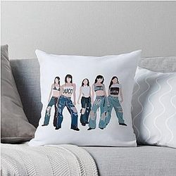 LE SSERAFIM UNFORGIVEN Digital Pillow
