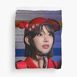 LE SSERAFIM Merchandise - Limited Edition K-pop Apparel & Accessories