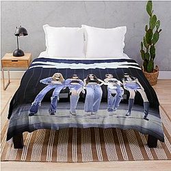 LE SSERAFIM ANTIFRAGILE THROW BLANKET