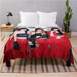 LE SSERAFIM Throw Blanket