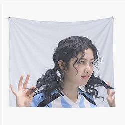 LE SSERAFIM Exclusive Merchandise - Stylish Apparel & Unique K-pop Gifts